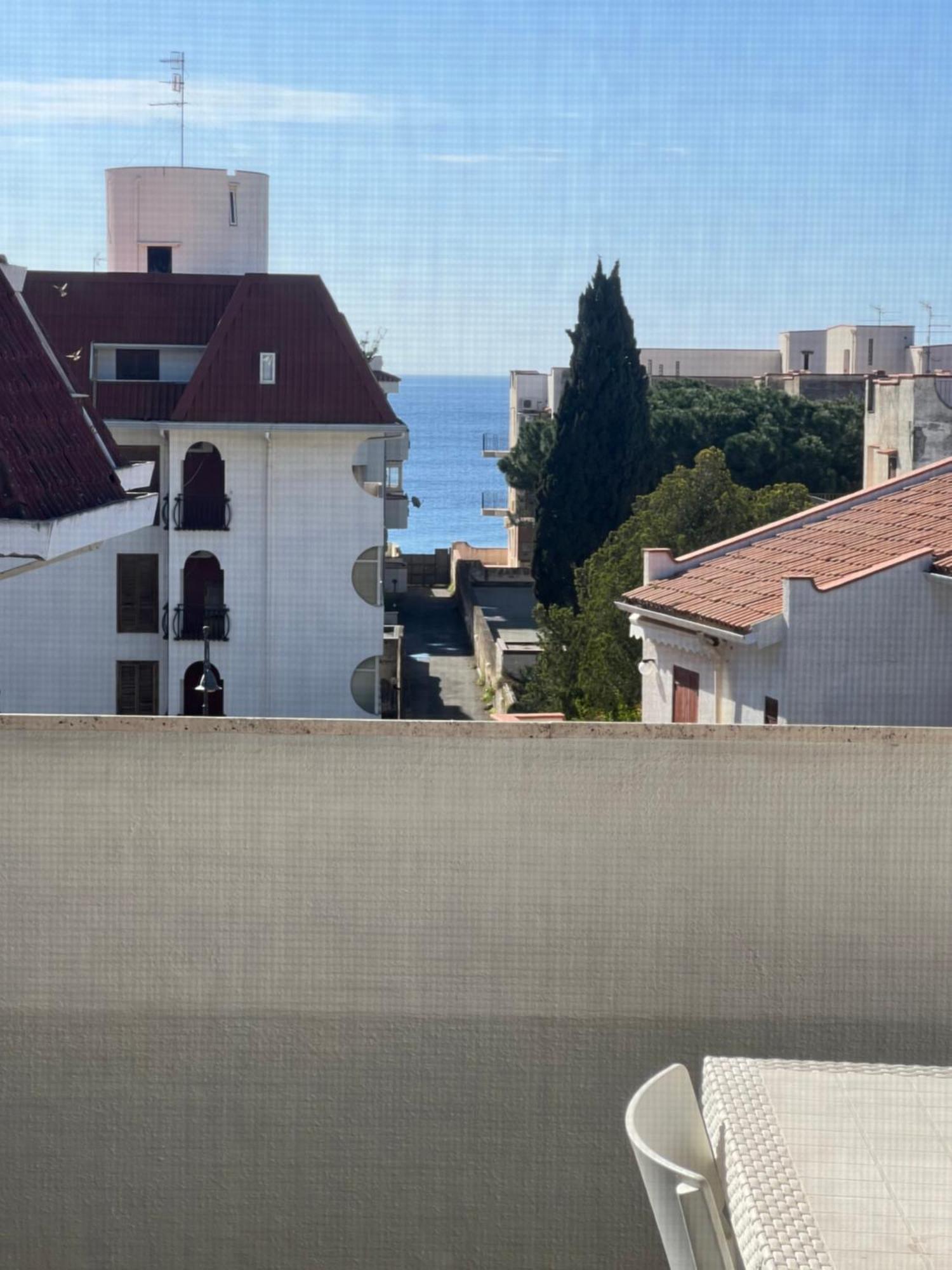 Sea View 2 Bedroom Vacation Apartment Giardini-Naxos Zewnętrze zdjęcie